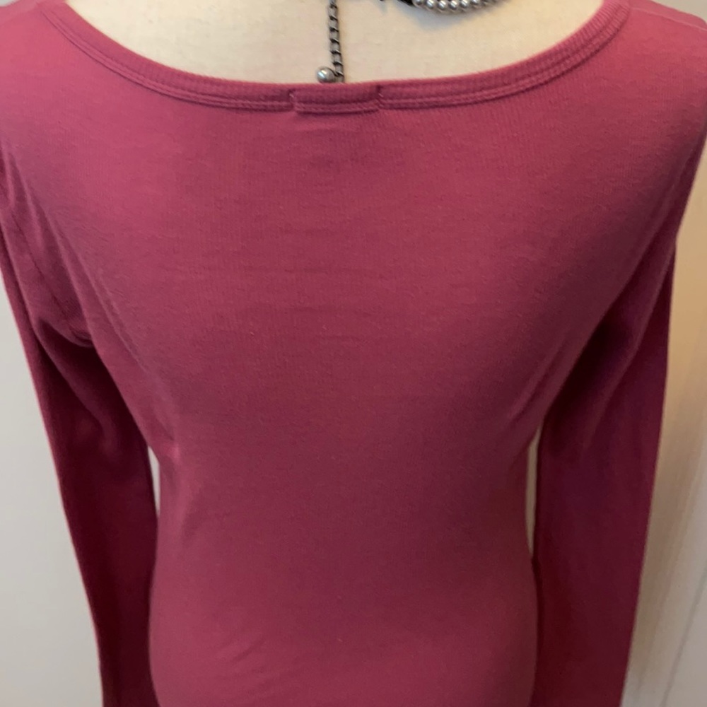 Halogen Ribbed V-Neck Tee - Picture 7 of 15